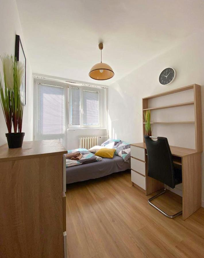 Bright Room №2 Grzybowska 9 Varšava Exteriér fotografie